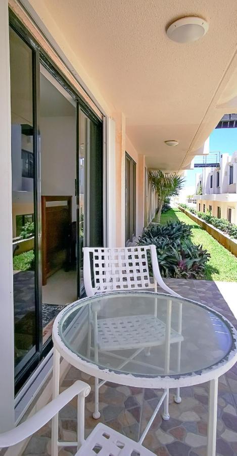 Villa Aurora Beautiful Beachfront Apartment カンクン エクステリア 写真