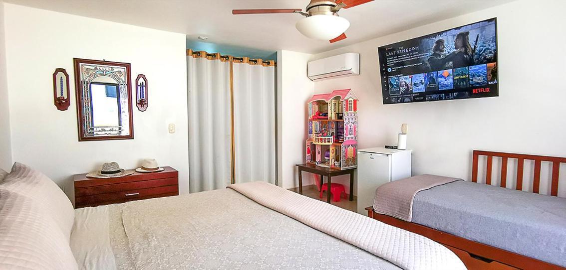 Villa Aurora Beautiful Beachfront Apartment カンクン エクステリア 写真