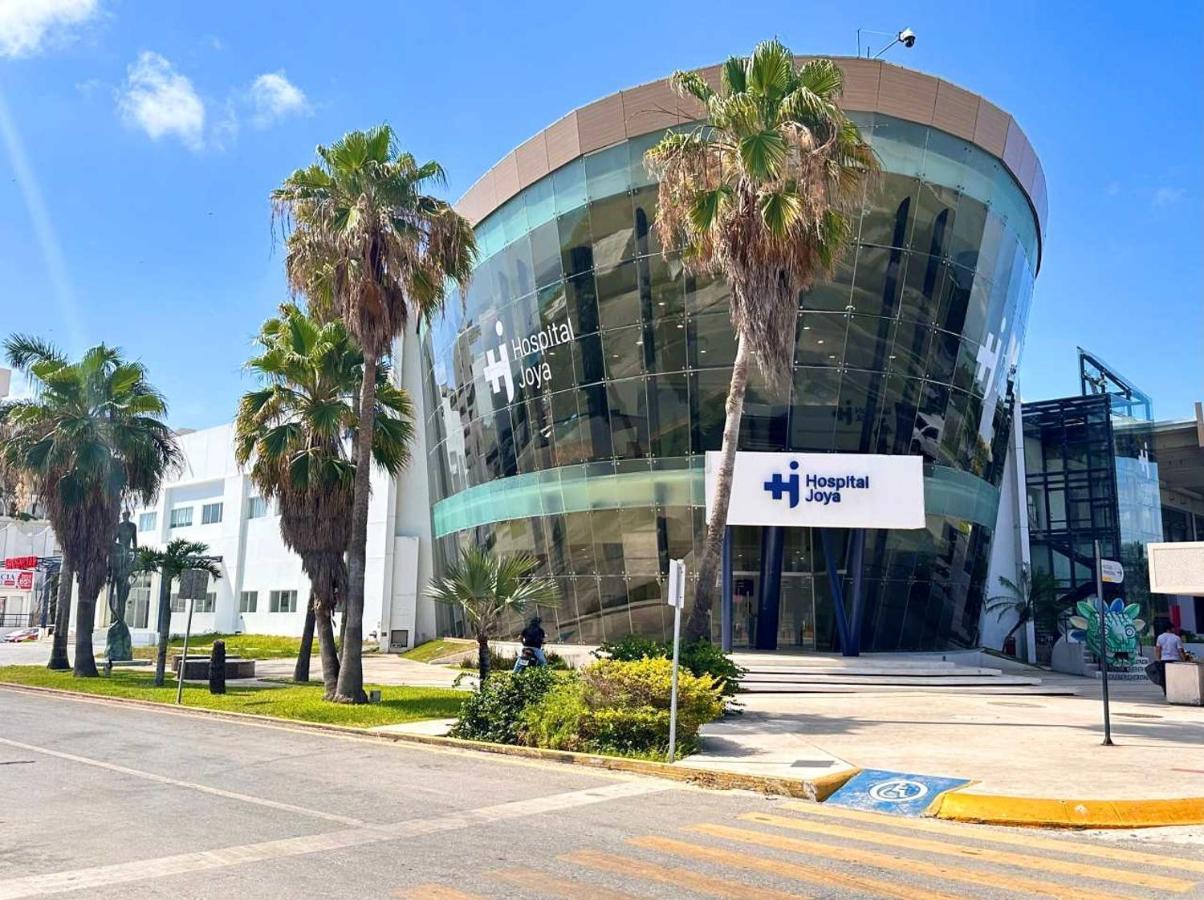 Villa Aurora Beautiful Beachfront Apartment カンクン エクステリア 写真
