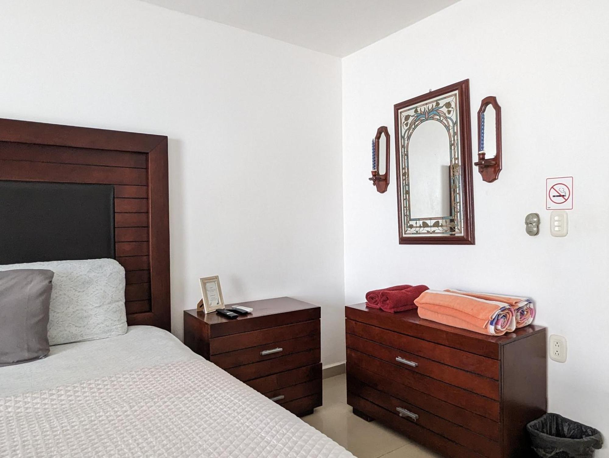 Villa Aurora Beautiful Beachfront Apartment カンクン エクステリア 写真